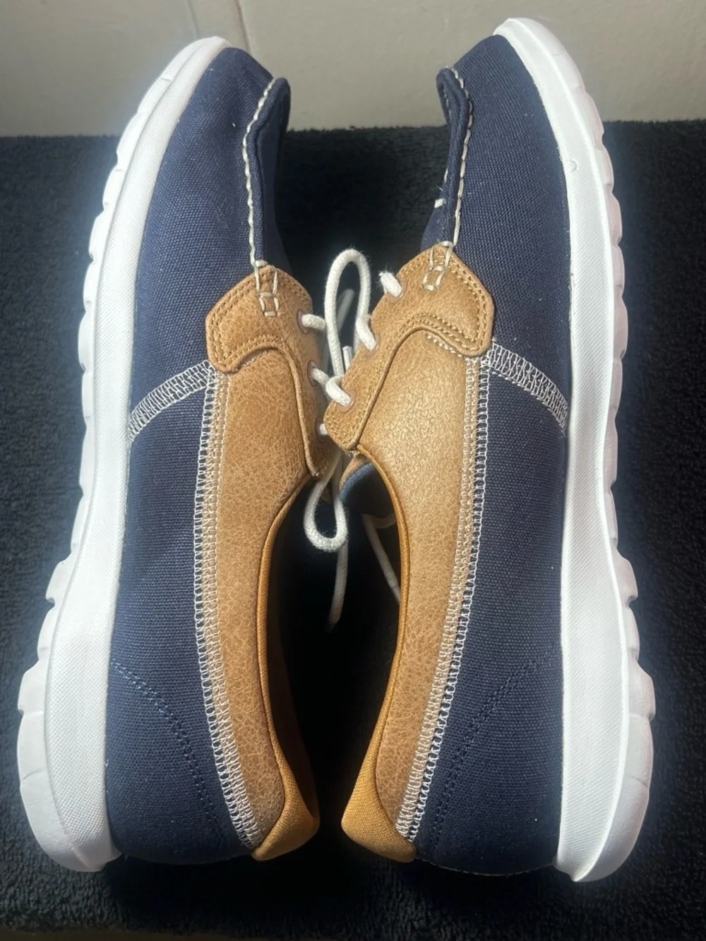 Skechers Unisex  Navy and Tan Canvas Boat Shoes